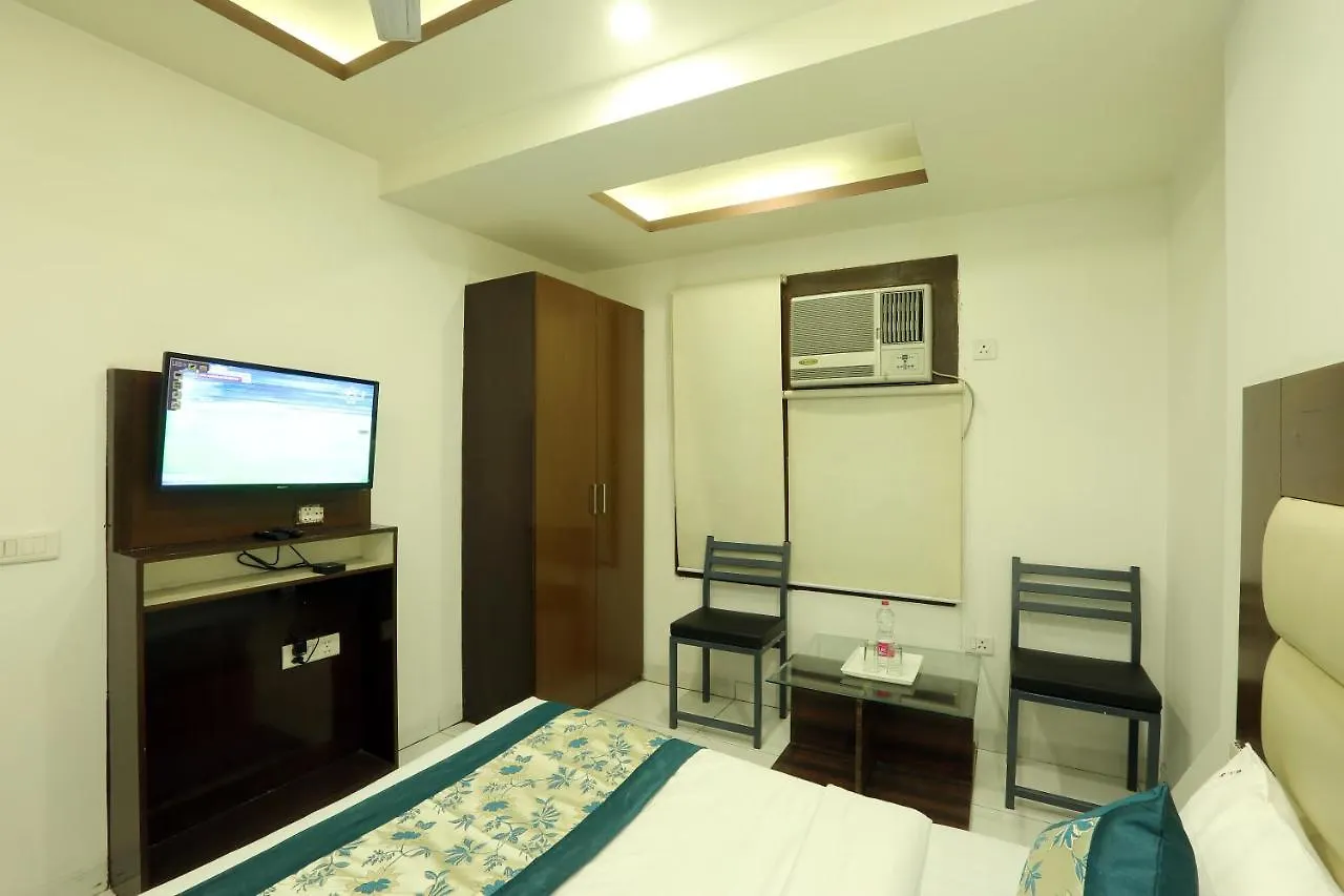Hotel Qualia Suites At Delhi Airportニューデリー 0*,  インド