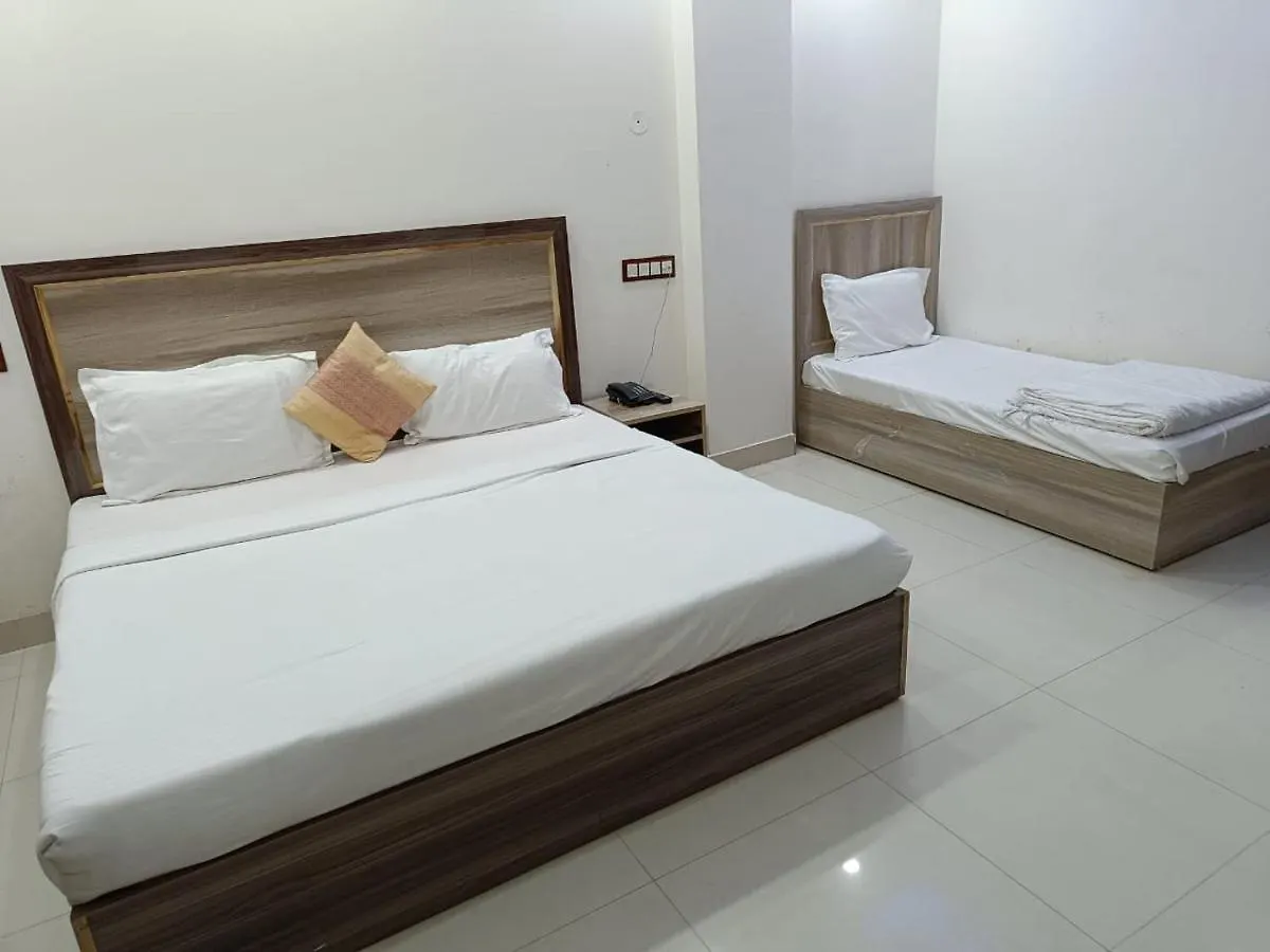 Hotel Qualia Suites At Delhi Airportニューデリー 0*,